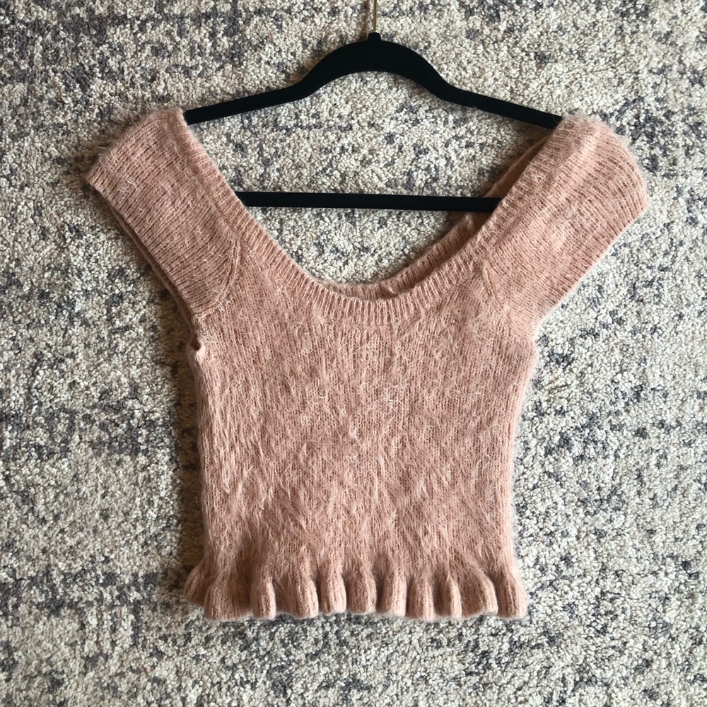 Pink cropped classic sweater top
